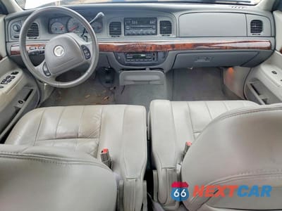 Zdjęcie 8 z 12 samochodu: 2004 MERCURY GRAND MARQUIS LS VIN:2MEFM75W54X655443 - miniatura