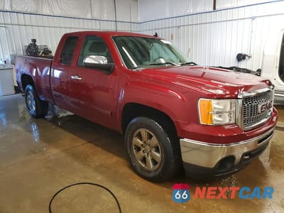 Czwarte zdjęcie samochodu z boku: 2013 GMC SIERRA K1500 SLE VIN:1GTR2VE73DZ402763 - miniatura