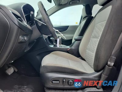 Zdjęcie 7 z 13 samochodu: 2020 CHEVROLET EQUINOX LT VIN:2GNAXKEV4L6204030 - miniatura