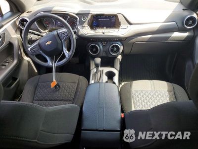 Zdjęcie 8 z 13 samochodu: 2021 CHEVROLET BLAZER 1LT VIN:3GNKBBRA2MS540465 - miniatura