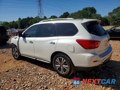 Drugie zdjęcie samochodu z przodu: 2017 NISSAN PATHFINDER SV VIN:5N1DR2MN8HC626491 - miniatura