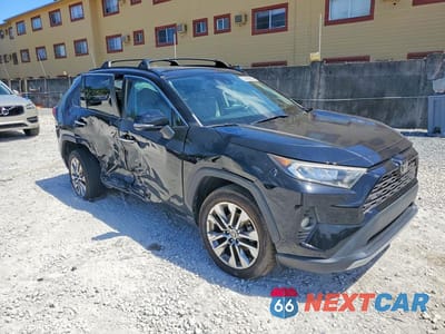 Czwarte zdjęcie samochodu z boku: 2021 TOYOTA RAV4 LIMITED VIN:2T3Y1RFV5MC154066 - miniatura
