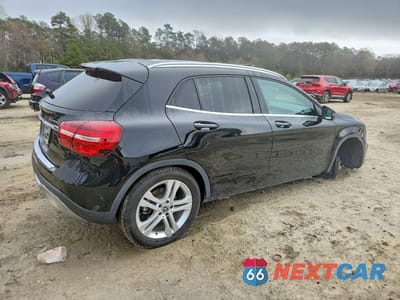 Trzecie zdjęcie samochodu z tyłu: 2020 MERCEDES-BENZ GLA 250 4MATIC VIN:WDCTG4GB2LU021530 - miniatura
