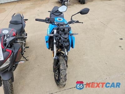 Drugie zdjęcie samochodu z przodu: 2025 SUZUKI GSX800 R VIN:JS1EM11B5S7100244 - miniatura