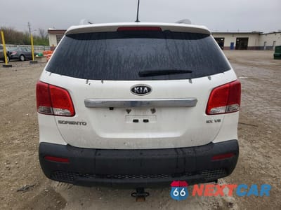 Zdjęcie 6 z 13 samochodu: 2013 KIA SORENTO EX VIN:5XYKUDA26DG411052 - miniatura
