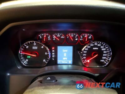 Zdjęcie 9 z 12 samochodu: 2018 CHEVROLET SILVERADO K1500 VIN:3GCUKNEH4JG430294 - miniatura