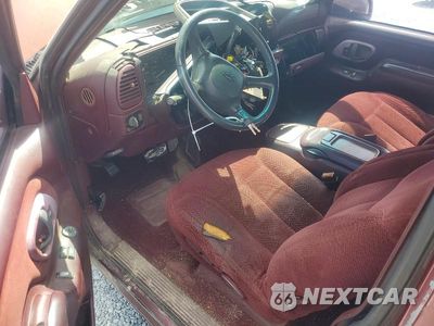 Zdjęcie 8 z 13 samochodu: 1998 CHEVROLET GMT-400 C1500 VIN:2GCEC19R6W1226674 - miniatura