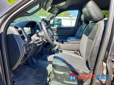 Zdjęcie 7 z 13 samochodu: 2023 RAM 3500 TRADESMAN VIN:3C63RRGL6PG563445 - miniatura