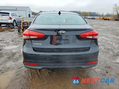 Zdjęcie 6 z 11 samochodu: 2017 KIA FORTE LX VIN:3KPFK4A75HE056896 - miniatura
