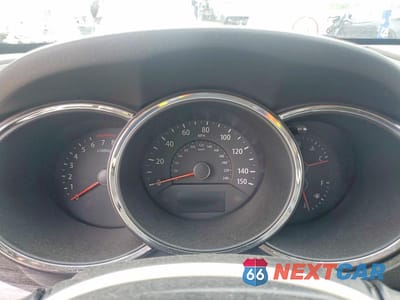 Zdjęcie 9 z 13 samochodu: 2013 KIA SORENTO LX VIN:5XYKT3A64DG364927 - miniatura