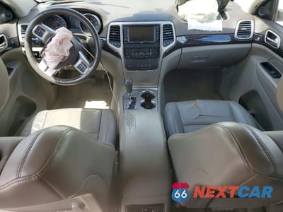 Zdjęcie 8 z 13 samochodu: 2011 JEEP GRAND CHEROKEE LAREDO VIN:1J4RS4GG6BC532201 - miniatura