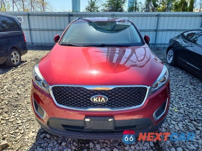 Piąte zdjęcie samochodu w środku: 2017 KIA SORENTO LX V6 VIN:5XYPGDA5XHG248015 - miniatura