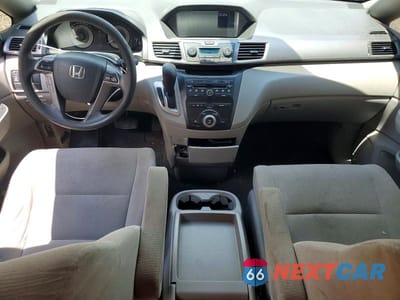 Zdjęcie 8 z 13 samochodu: 2013 HONDA ODYSSEY EX VIN:5FNRL5H46DB058754 - miniatura
