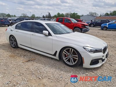 Czwarte zdjęcie samochodu z boku: 2017 BMW 740 XI VIN:WBA7E4C52HGU99527 - miniatura