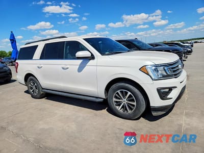 Czwarte zdjęcie samochodu z boku: 2018 FORD EXPEDITION MAX XLT VIN:1FMJK1HTXJEA19495 - miniatura