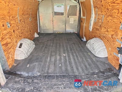 Zdjęcie 10 z 14 samochodu: 2010 CHEVROLET EXPRESS 2500 CARGO DELIVERY VAN VIN:1GCZGFDA4A1161312 - miniatura