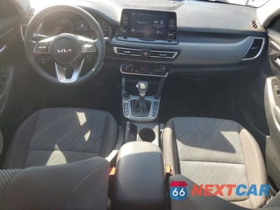 Zdjęcie 8 z 12 samochodu: 2022 KIA SELTOS LX VIN:KNDEPCAA3N7335410 - miniatura
