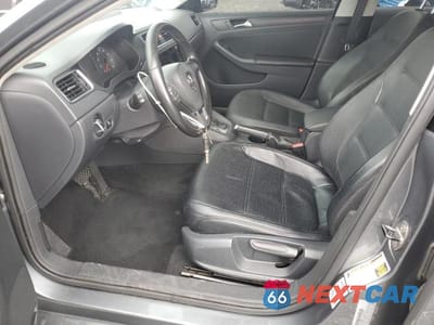 Zdjęcie 7 z 12 samochodu: 2011 VOLKSWAGEN JETTA SE VIN:3VWDX7AJXBM109382 - miniatura