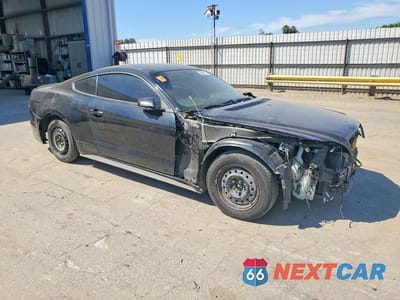 Czwarte zdjęcie samochodu z boku: 2018 FORD MUSTANG VIN:1FA6P8TH7J5130048 - miniatura