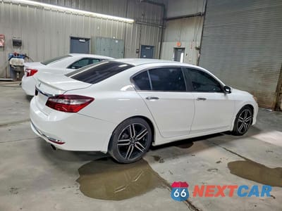 Trzecie zdjęcie samochodu z tyłu: 2017 HONDA ACCORD SPORT VIN:1HGCR2F65HA183364 - miniatura