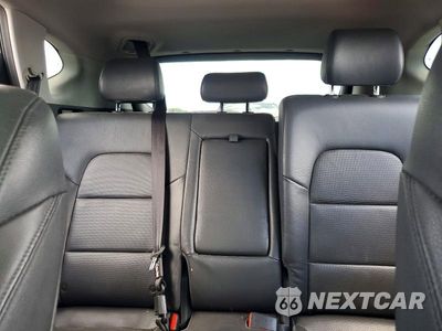 Zdjęcie 10 z 13 samochodu: 2016 HYUNDAI TUCSON LIMITED VIN:KM8J33A21GU086480 - miniatura