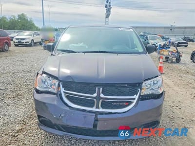 Piąte zdjęcie samochodu w środku: 2016 DODGE GRAND CARAVAN VIN:2C4RDGBG4GR388784 - miniatura