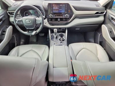 Zdjęcie 8 z 13 samochodu: 2021 TOYOTA HIGHLANDER XLE VIN:5TDGZRAH9MS076011 - miniatura