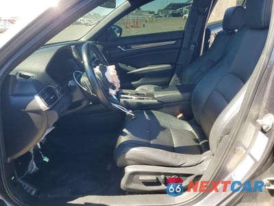 Zdjęcie 7 z 12 samochodu: 2019 HONDA ACCORD SPORT VIN:1HGCV1F32KA162376 - miniatura