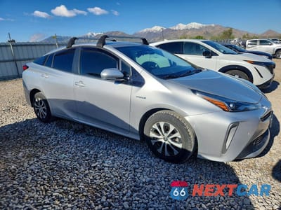 Czwarte zdjęcie samochodu z boku: 2019 TOYOTA PRIUS VIN:JTDL9RFU3K3012081 - miniatura