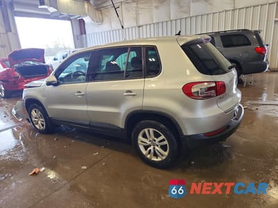 Drugie zdjęcie samochodu z przodu: 2013 VOLKSWAGEN TIGUAN S VIN:WVGAV3AX6DW562468 - miniatura