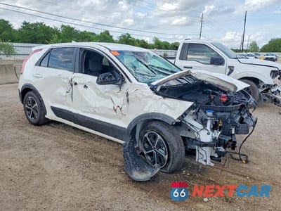 Czwarte zdjęcie samochodu z boku: 2026 KIA NIRO LX VIN:KNDCP3LE9T5347707 - miniatura