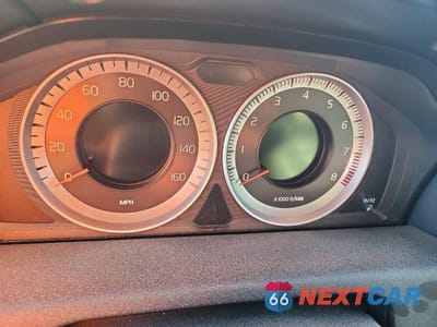 Zdjęcie 9 z 12 samochodu: 2013 VOLVO XC60 T6 VIN:YV4902DZ8D2431818 - miniatura