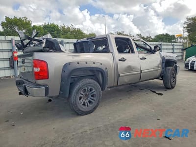Trzecie zdjęcie samochodu z tyłu: 2012 CHEVROLET SILVERADO K1500 LT VIN:1GCPKSE73CF231731 - miniatura