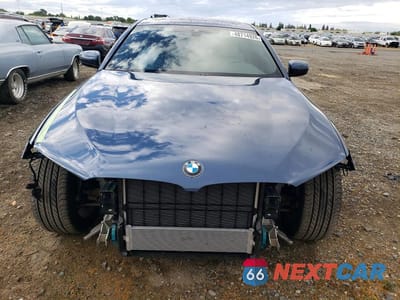 Piąte zdjęcie samochodu w środku: 2023 BMW 530 I VIN:WBA53BH0XPWY21639 - miniatura