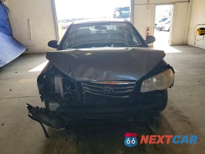 Piąte zdjęcie samochodu w środku: 2010 HYUNDAI ELANTRA GLS VIN:KMHDU4AD6AU103055 - miniatura