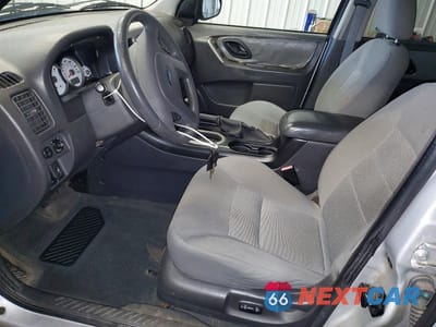 Zdjęcie 7 z 13 samochodu: 2006 FORD ESCAPE XLT VIN:1FMYU03146KA23656 - miniatura