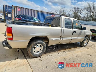 Trzecie zdjęcie samochodu z tyłu: 1999 GMC NEW SIERRA K1500 VIN:1GTEK19T1XE501477 - miniatura