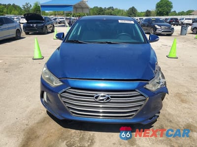 Piąte zdjęcie samochodu w środku: 2017 HYUNDAI ELANTRA LIMITED VIN:5NPD84LF4HH010997 - miniatura