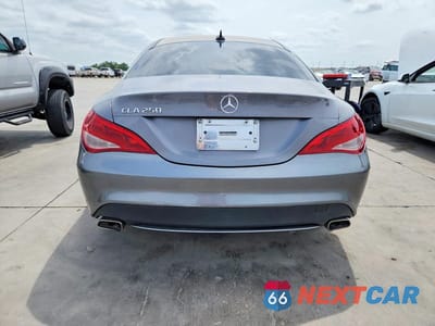 Zdjęcie 6 z 11 samochodu: 2014 MERCEDES-BENZ CLA 250 VIN:WDDSJ4EB3EN139286 - miniatura