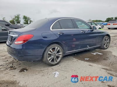 Trzecie zdjęcie samochodu z tyłu: 2018 MERCEDES-BENZ C 300 4MATIC VIN:55SWF4KB8JU242678 - miniatura