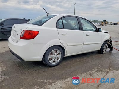 Trzecie zdjęcie samochodu z tyłu: 2011 KIA RIO LX VIN:KNADH4A33B6949467 - miniatura