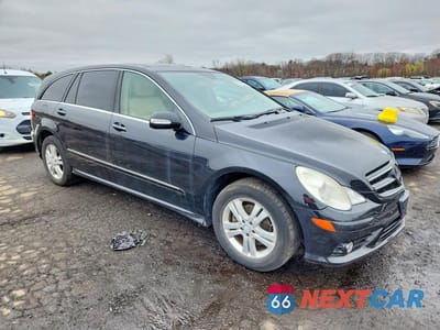 Czwarte zdjęcie samochodu z boku: 2009 MERCEDES-BENZ R 350 4MATIC VIN:4JGCB65E49A095020 - miniatura