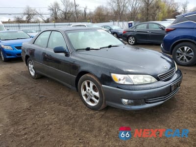 Czwarte zdjęcie samochodu z boku: 2001 LEXUS ES 300 VIN:JT8BF28G815112309 - miniatura