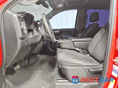 Zdjęcie 7 z 11 samochodu: 2019 CHEVROLET SILVERADO C1500 CUSTOM VIN:1GCPWBEH3KZ299148 - miniatura