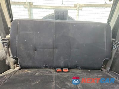 Zdjęcie 10 z 13 samochodu: 2006 JEEP WRANGLER / TJ SPORT VIN:1J4FA49S46P767105 - miniatura