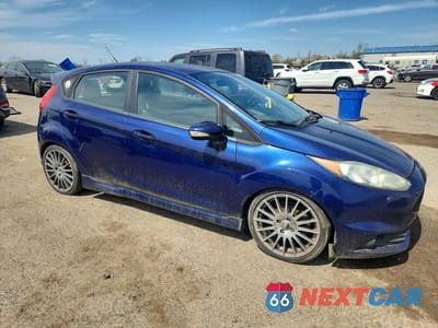 Czwarte zdjęcie samochodu z boku: 2016 FORD FIESTA ST VIN:3FADP4GX4GM142114 - miniatura