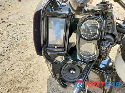 Zdjęcie 7 z 8 samochodu: 2018 HARLEY-DAVIDSON FLTRXS ROAD GLIDE SPECIAL VIN:1HD1KTC16JB644336 - miniatura
