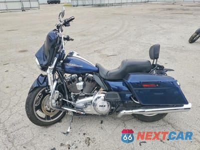 Trzecie zdjęcie samochodu z tyłu: 2012 HARLEY-DAVIDSON FLHX STREET GLIDE VIN:1HD1KBM17CB675879 - miniatura