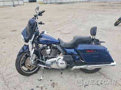 Trzecie zdjęcie samochodu z tyłu: 2012 HARLEY-DAVIDSON FLHX STREET GLIDE VIN:1HD1KBM17CB675879 - miniatura
