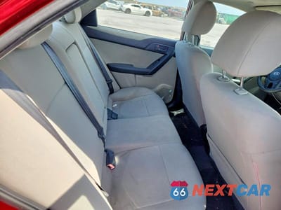 Zdjęcie 10 z 12 samochodu: 2010 KIA FORTE EX VIN:KNAFU4A22A5061714 - miniatura